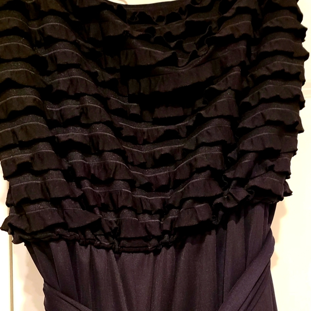 Wide leg ruffle top jumpsuit. Casual dressy.